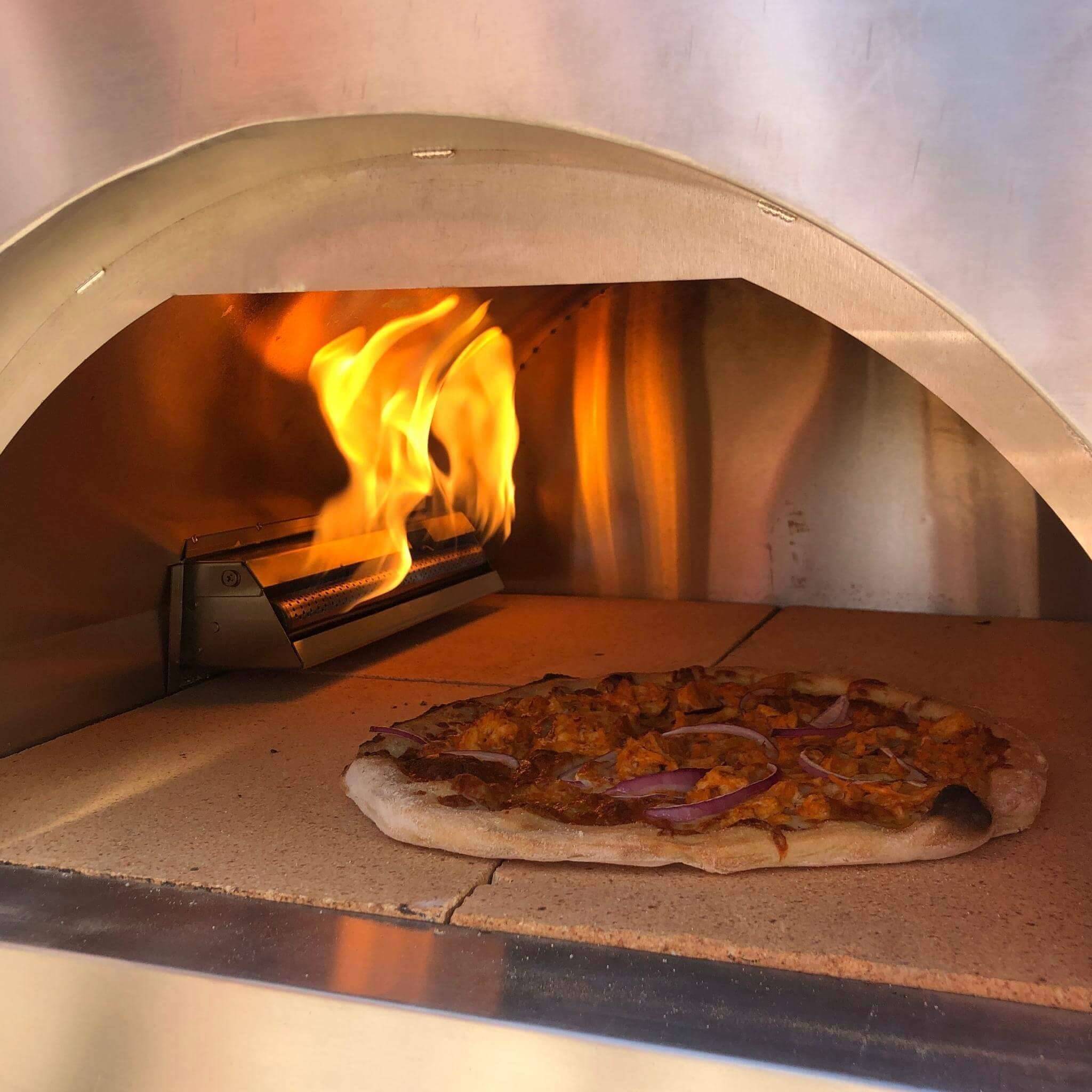 Traditional 25" Multi Fueled Pizza Oven. Wood and Gas - Gas Burner Included